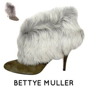 Bettye Muller Fury Gray Fur Suede Booties Ankle Boots Stiletto Heels Sz 40 New